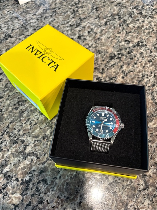 Invicta Other - Sold Invicta Blue and Red Dial Mesh Bracelet Watch